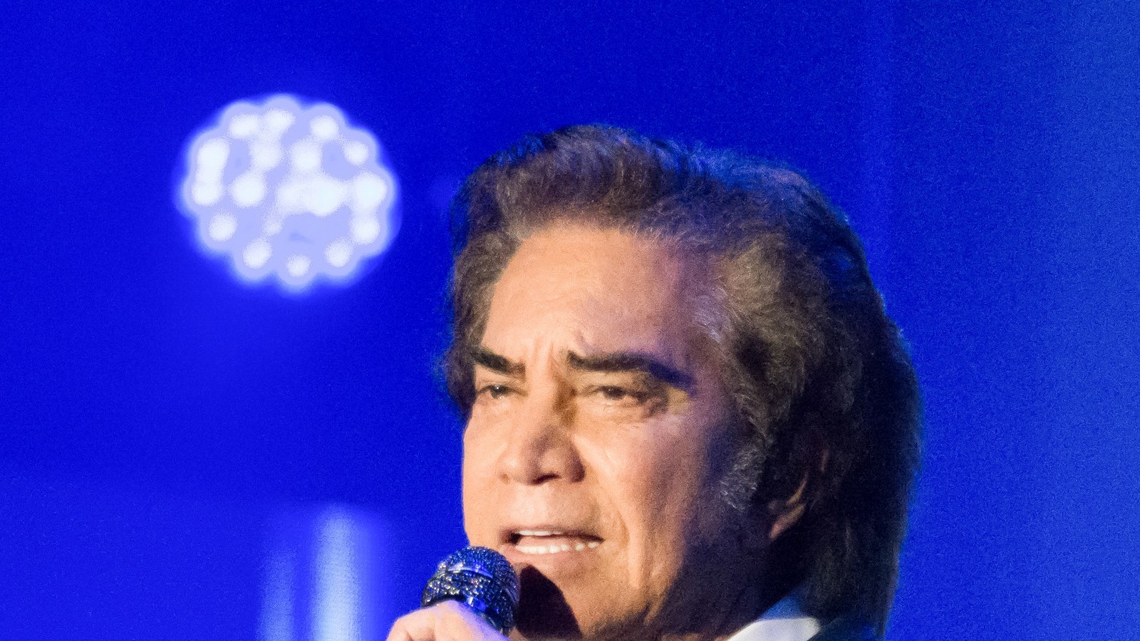José Luis Rodríguez "El Puma" performing at Festival de Las Condes 2020, Chile