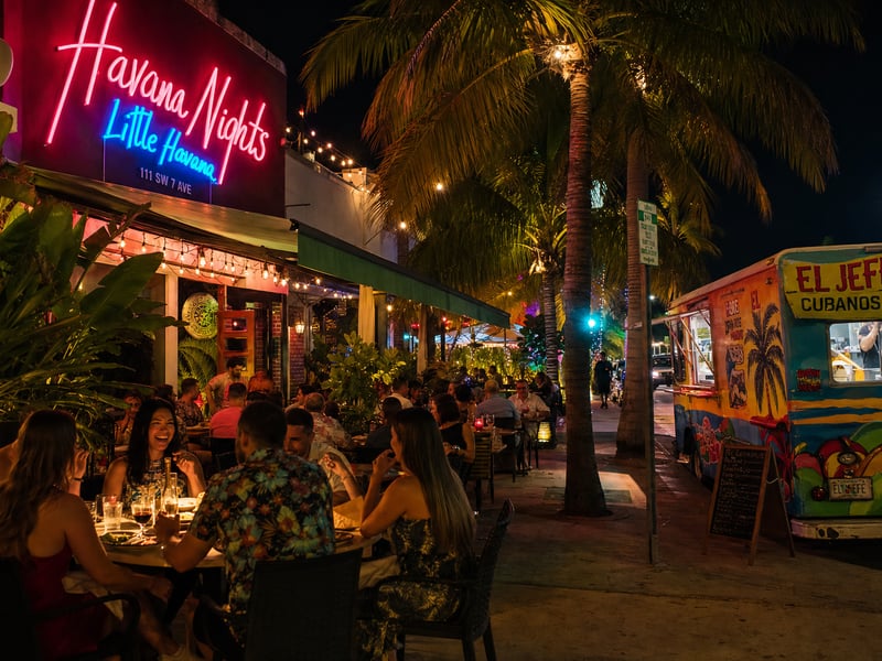 Neon-lit diner at night in Pembroke Pines